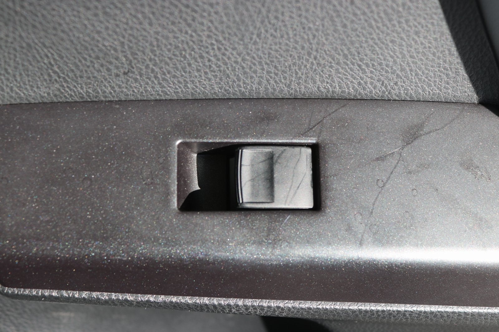 2017 Toyota RAV4 Hybrid XLE