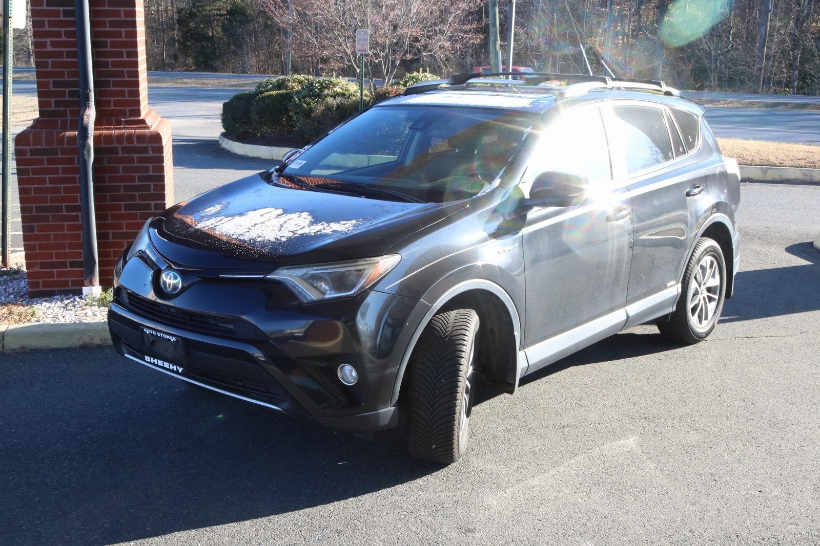 2017 Toyota RAV4 Hybrid XLE