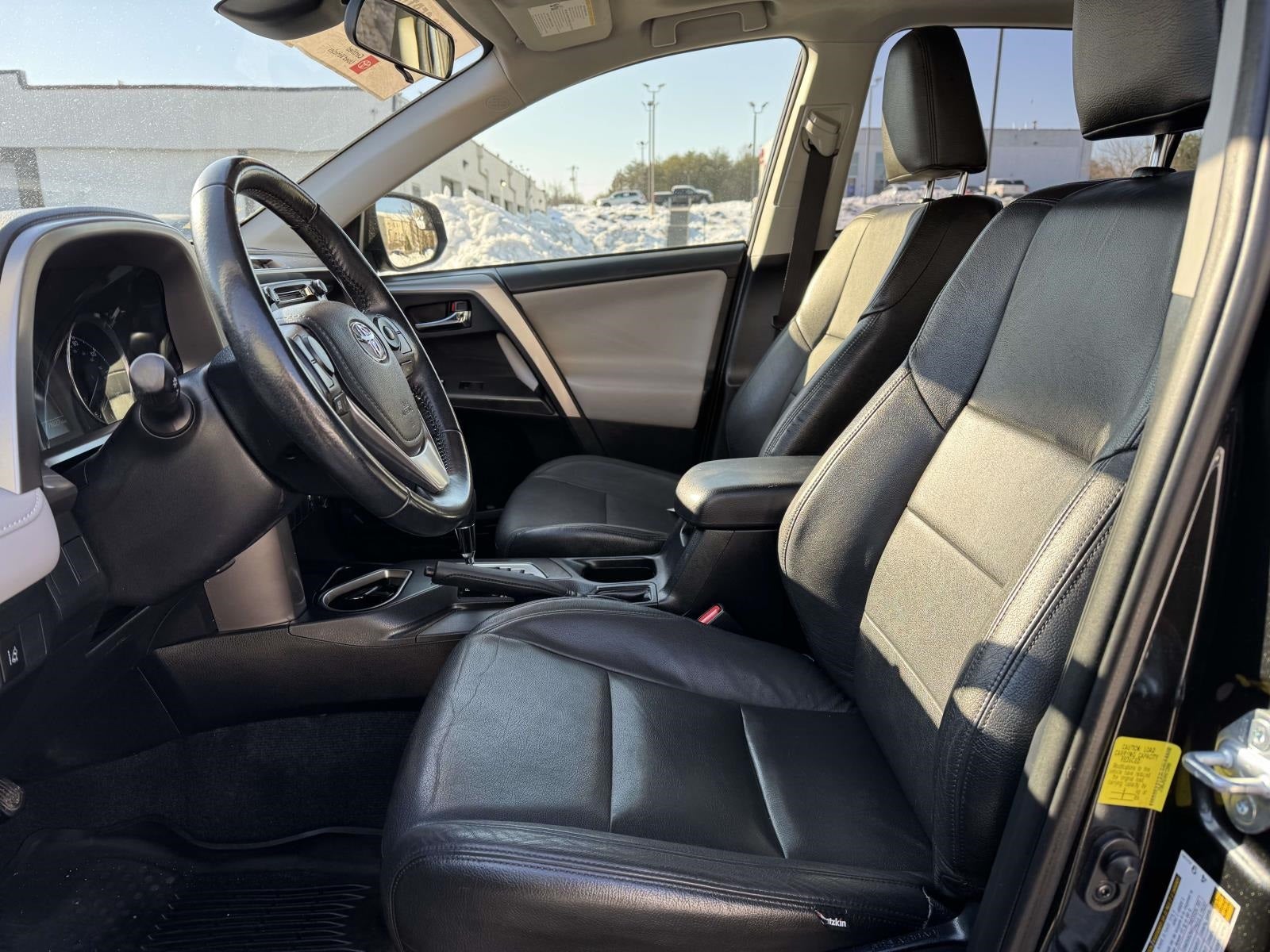 2017 Toyota RAV4 Hybrid XLE