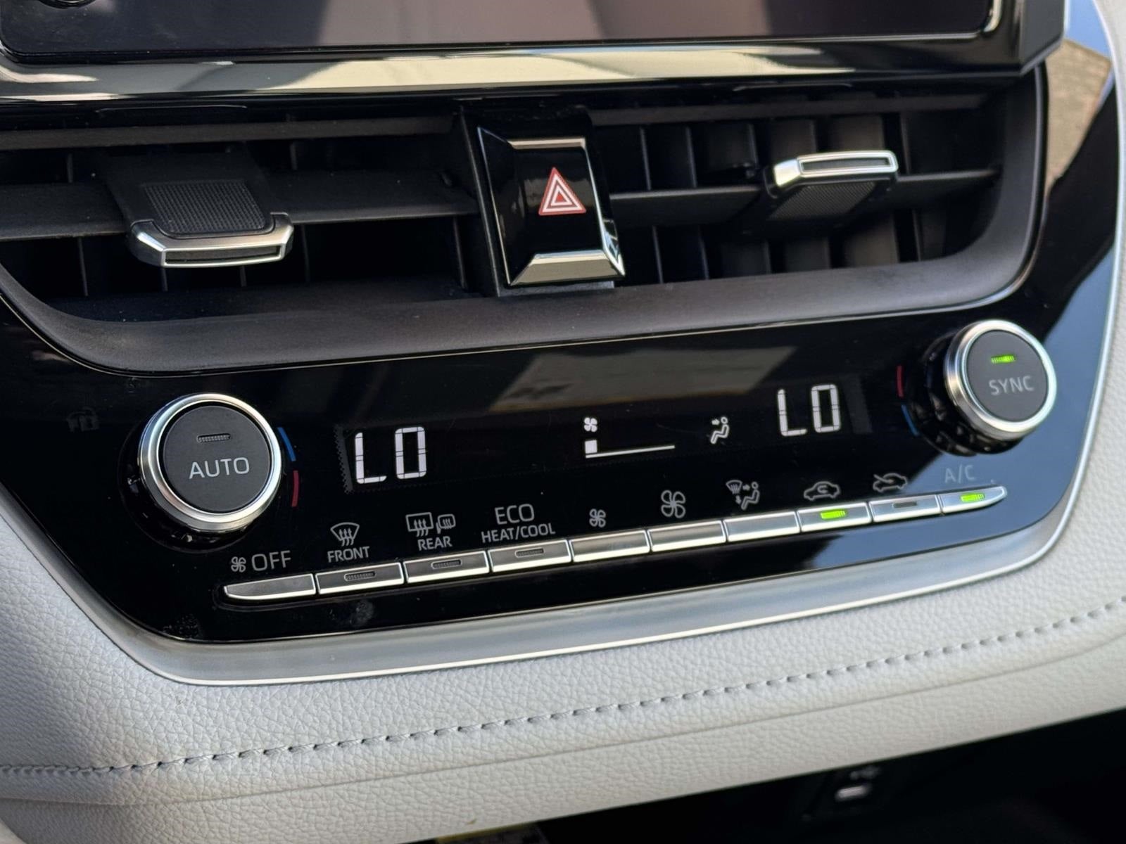 2025 Toyota Corolla Hatchback XSE