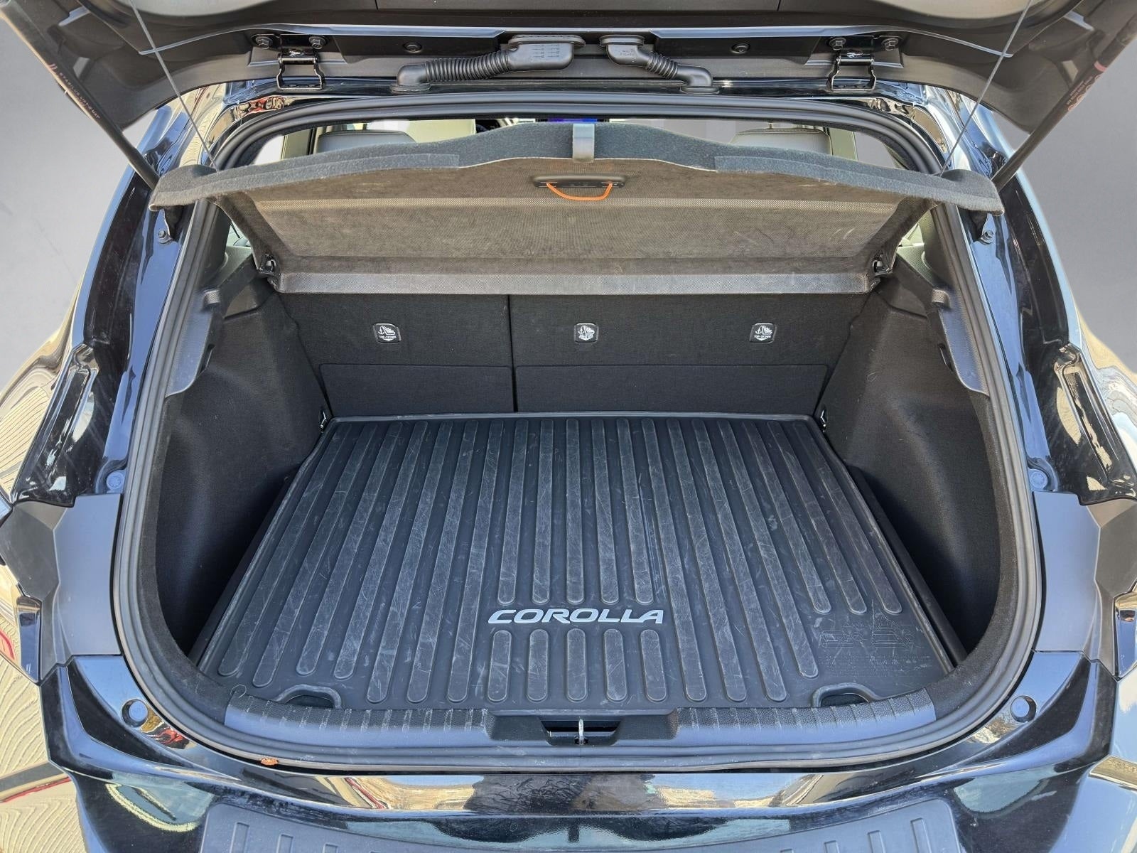 2025 Toyota Corolla Hatchback XSE