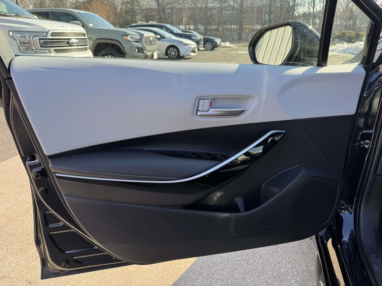 2025 Toyota Corolla Hatchback XSE