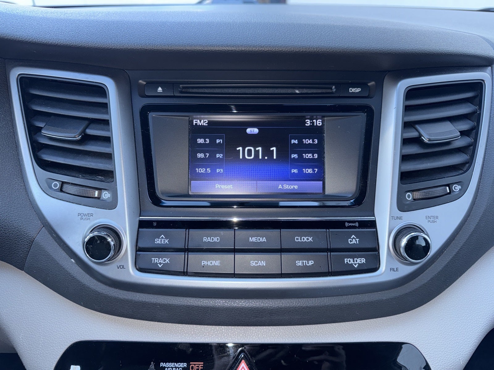 2016 Hyundai Tucson SE