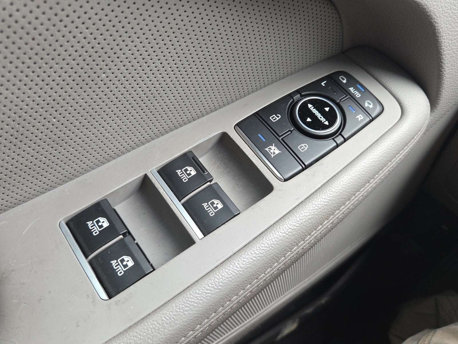 2016 Hyundai Genesis 3.8