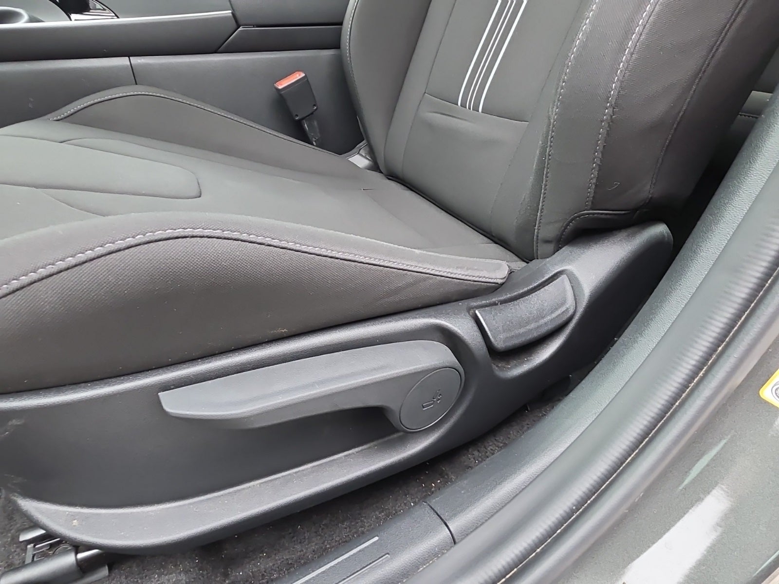 2024 Hyundai Elantra Hybrid Blue