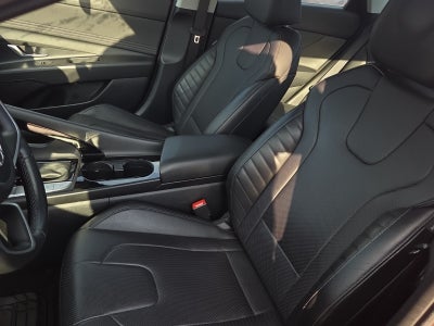 2022 Hyundai Elantra Limited