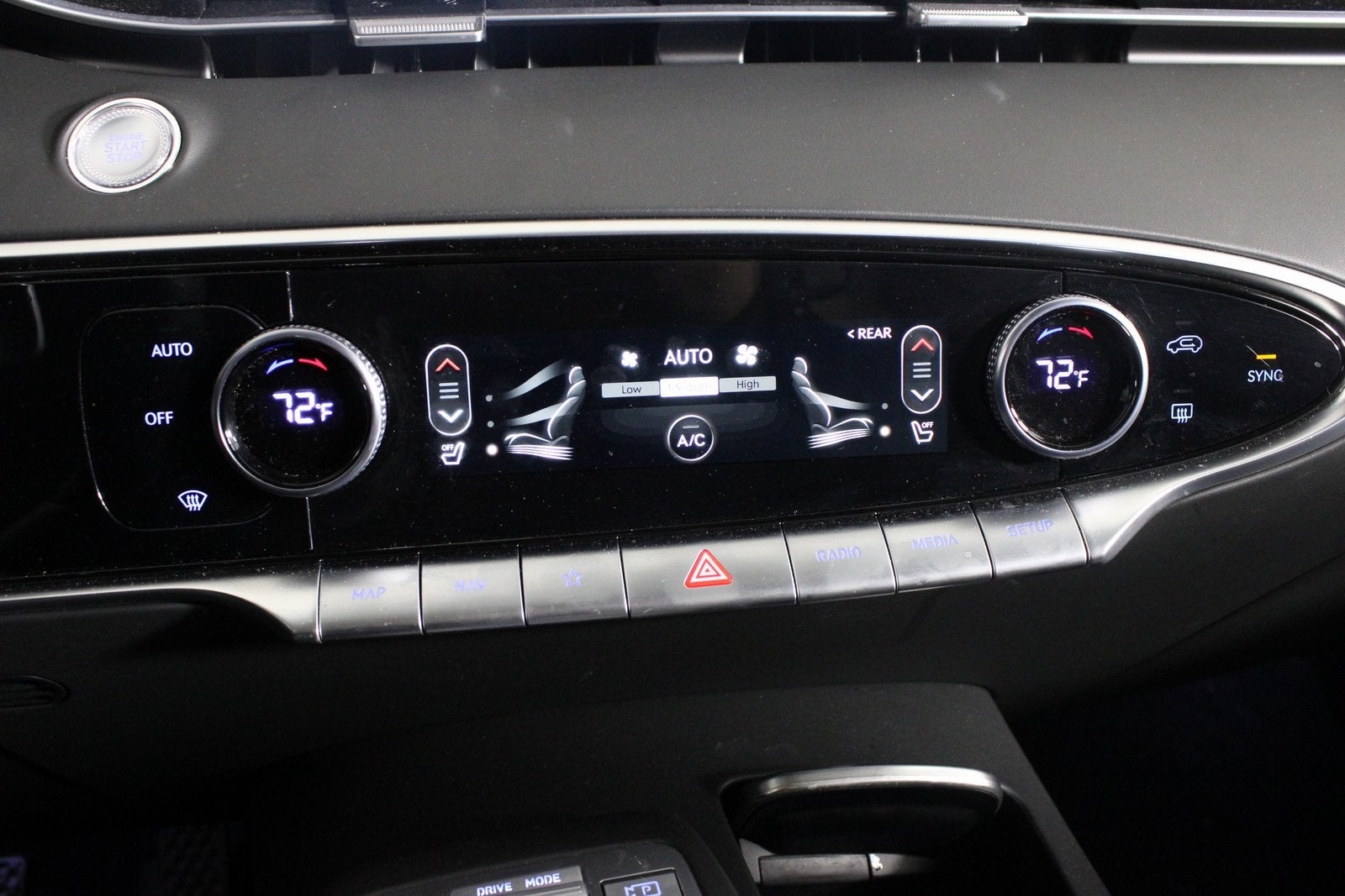 2025 Genesis GV70 2.5T