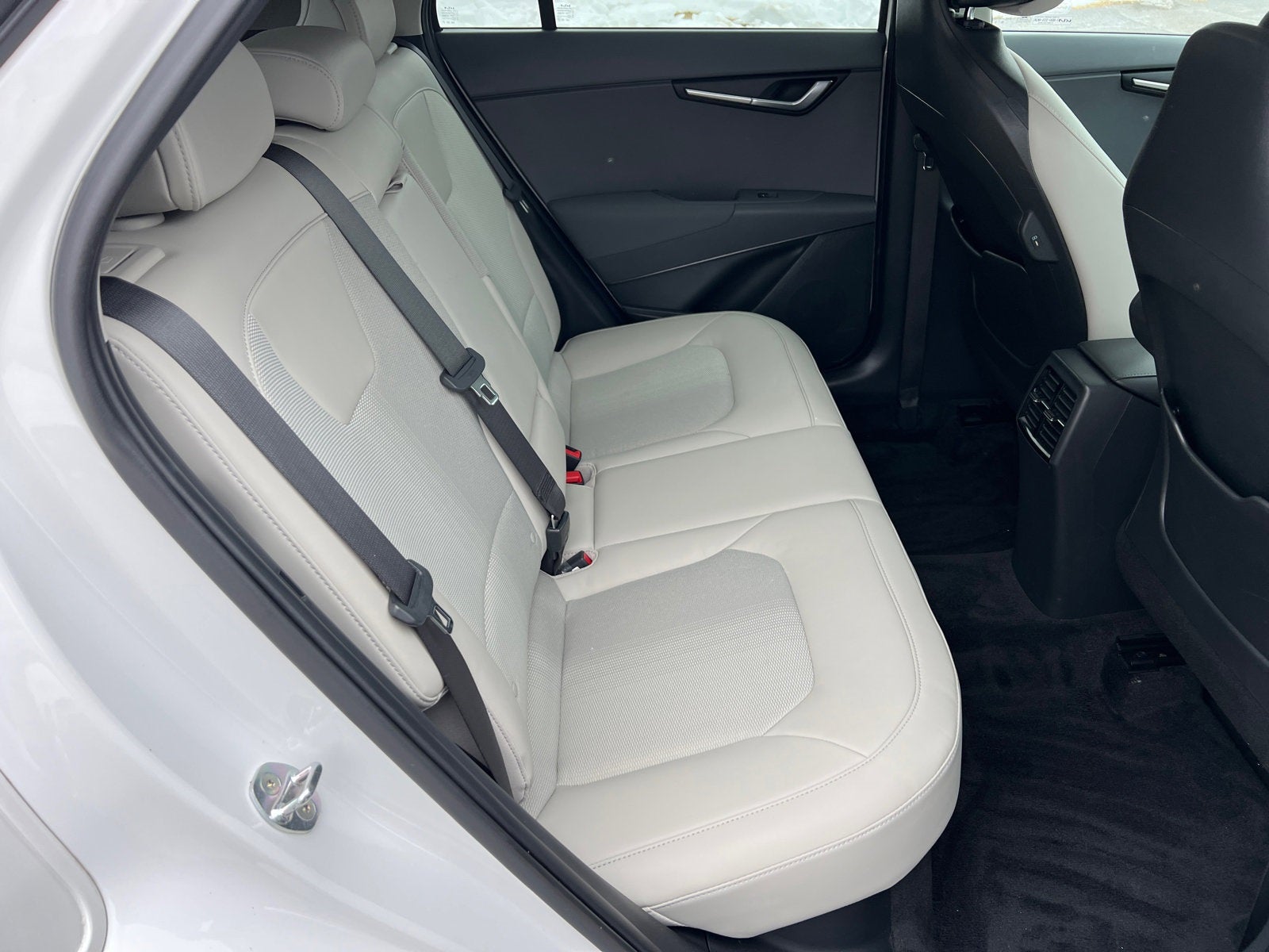 2023 Kia Niro EX Touring