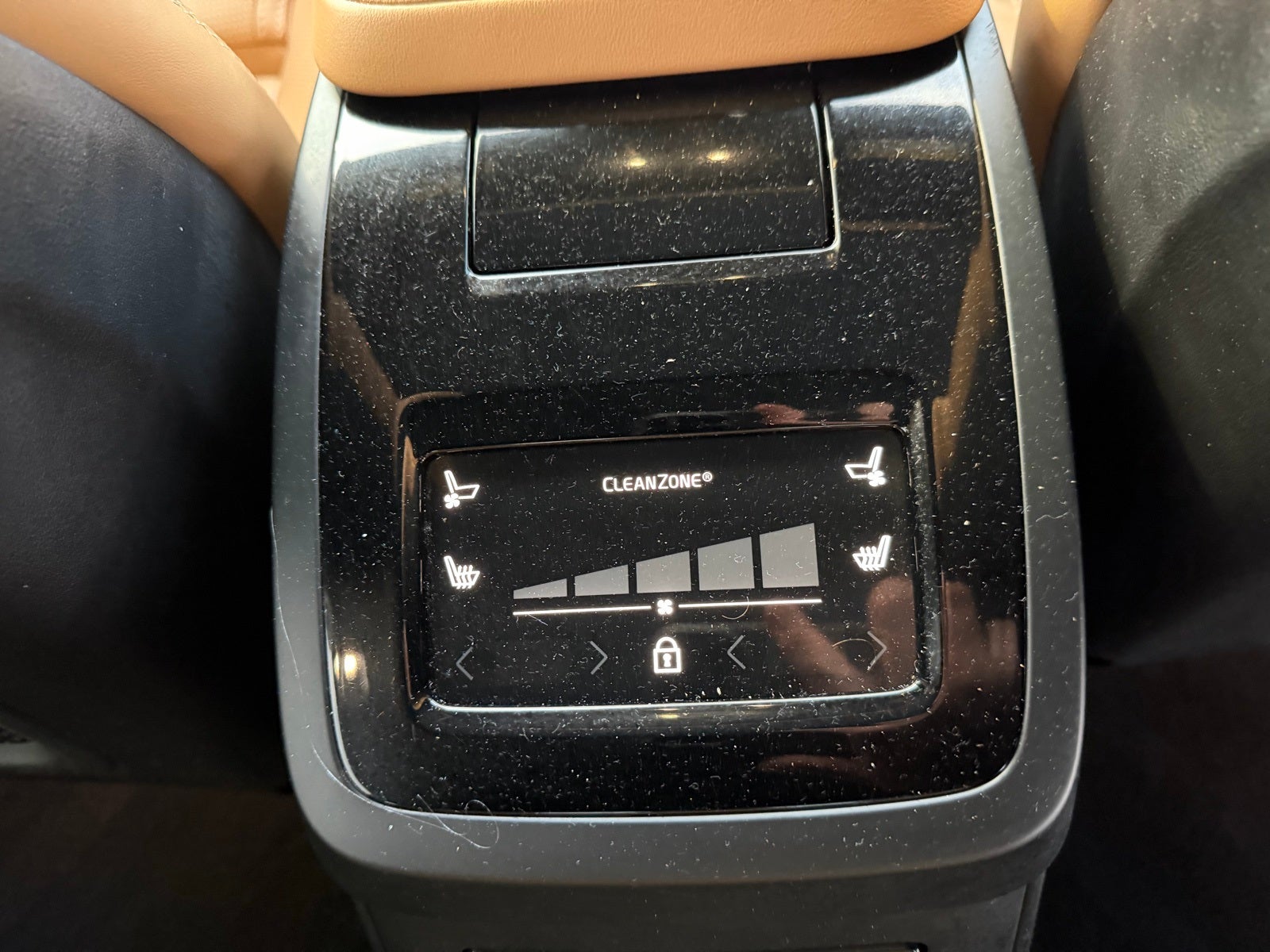 2021 Volvo S90 Recharge Plug-In Hybrid T8 Inscription