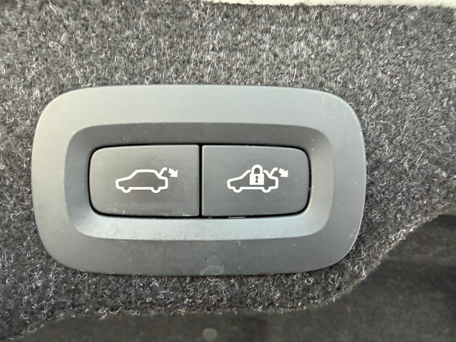 2021 Volvo S90 Recharge Plug-In Hybrid T8 Inscription