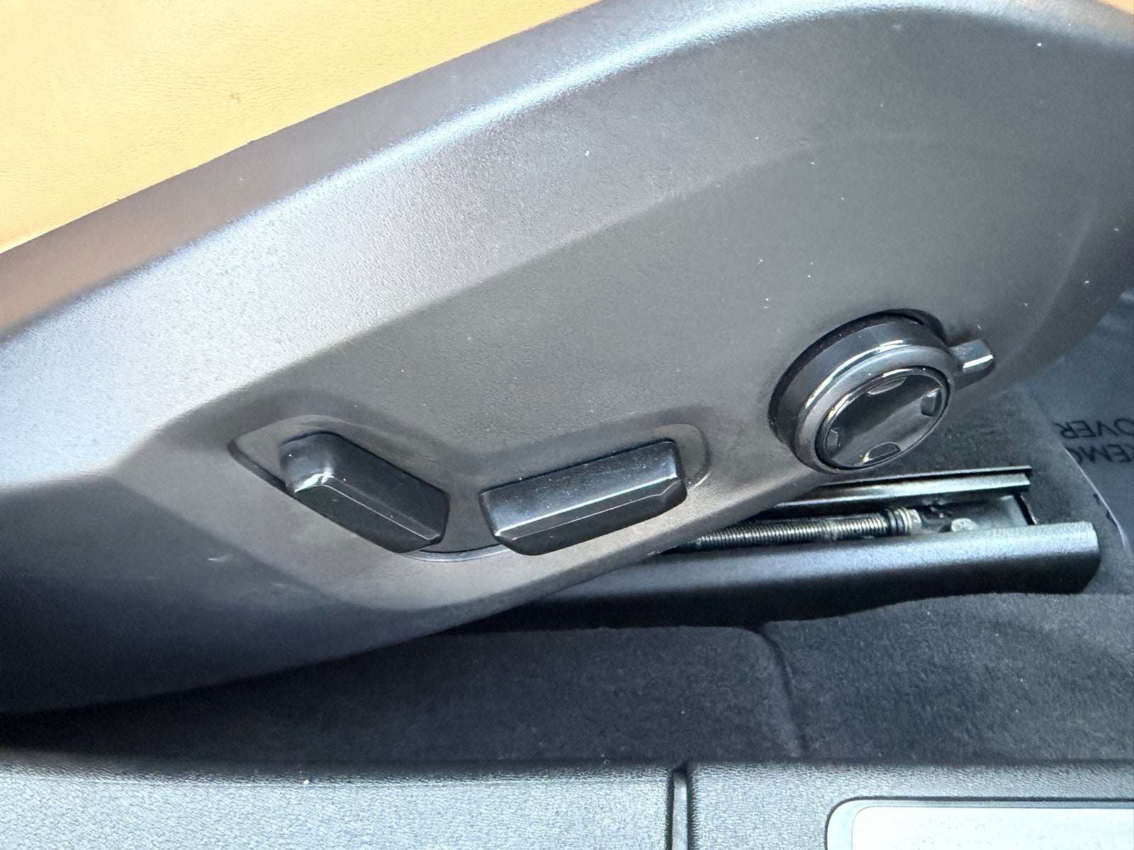 2021 Volvo S90 Recharge Plug-In Hybrid T8 Inscription