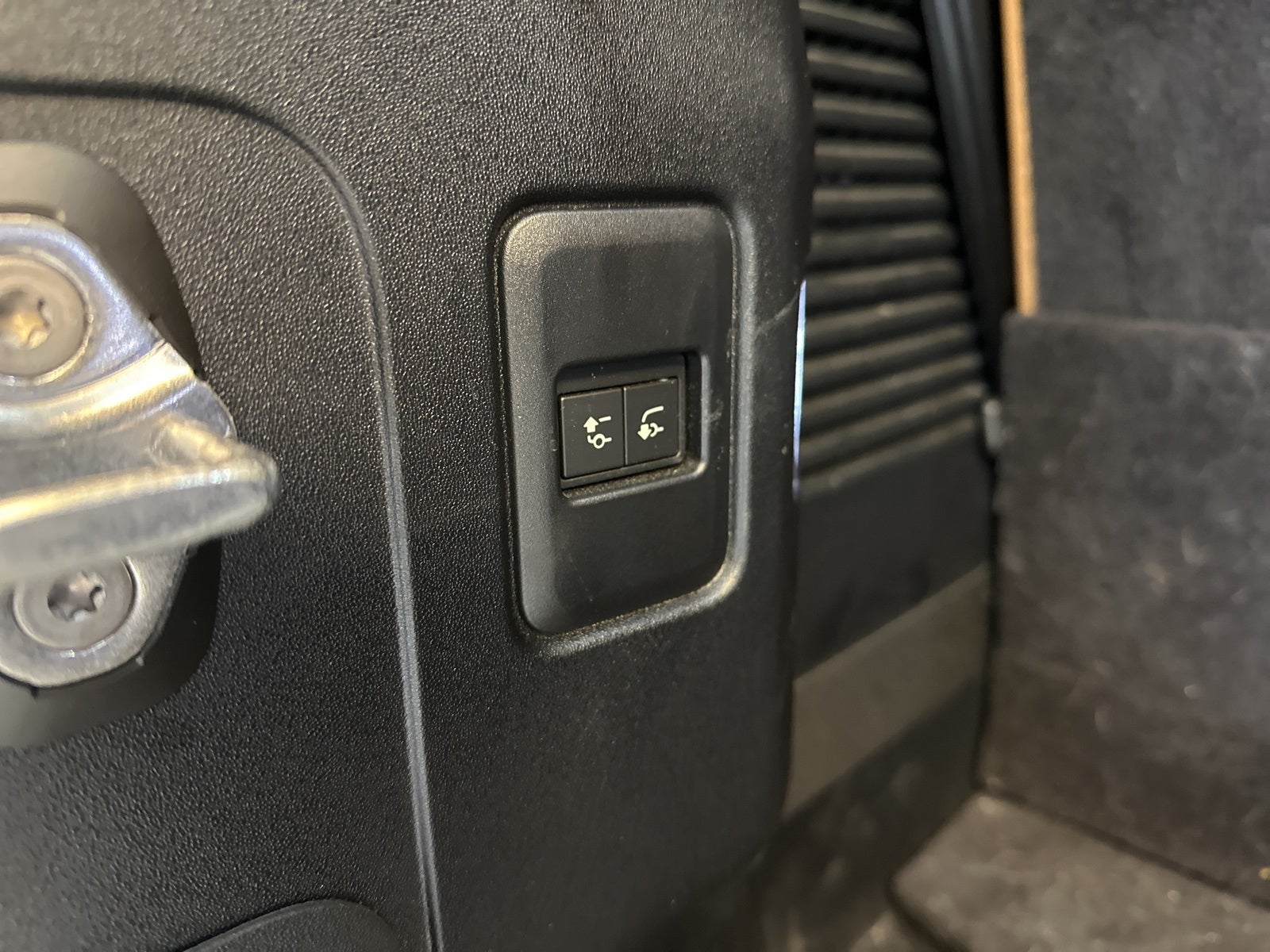 2023 Land Rover Defender 130 First Edition