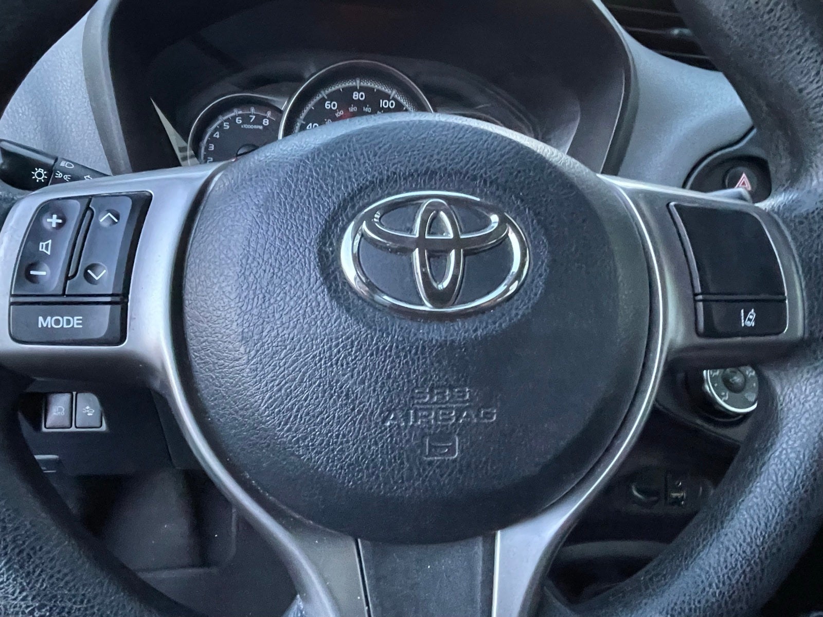 2017 Toyota Yaris L