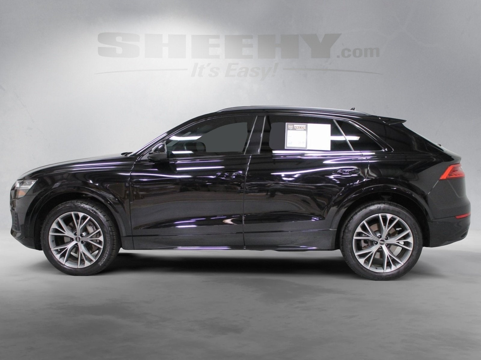 2021 Audi Q8 55 Premium quattro