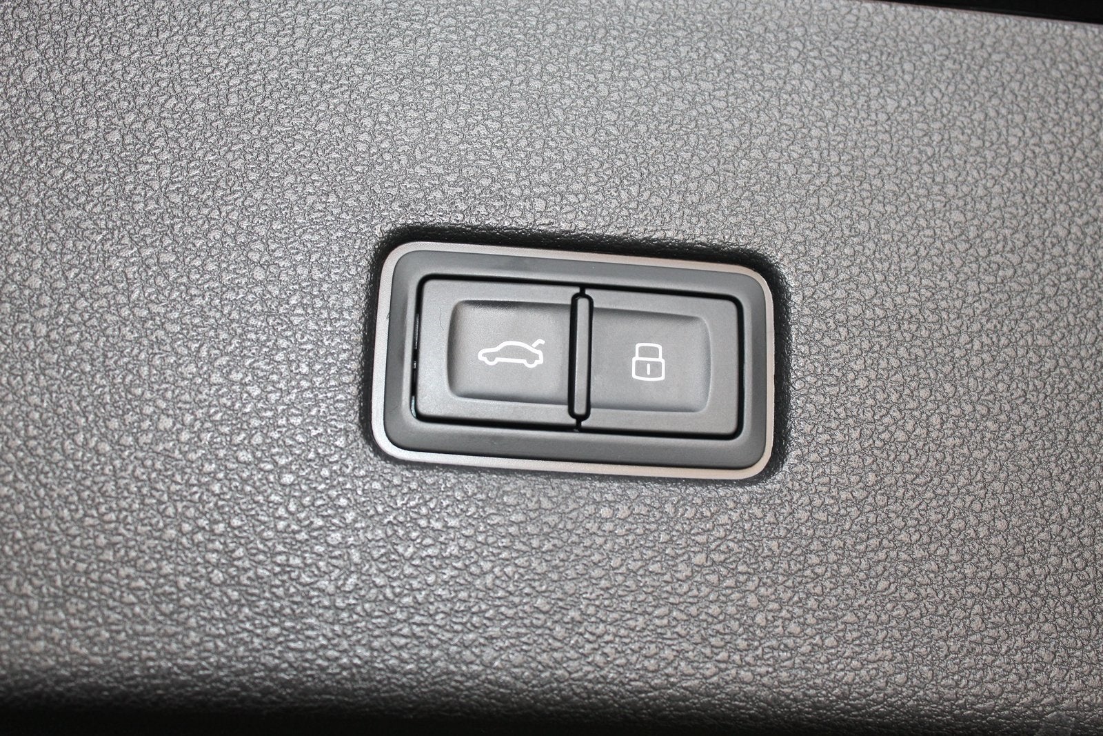 2021 Audi Q8 55 Premium quattro