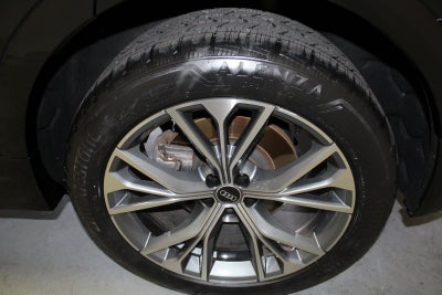 2021 Audi Q8 55 Premium quattro