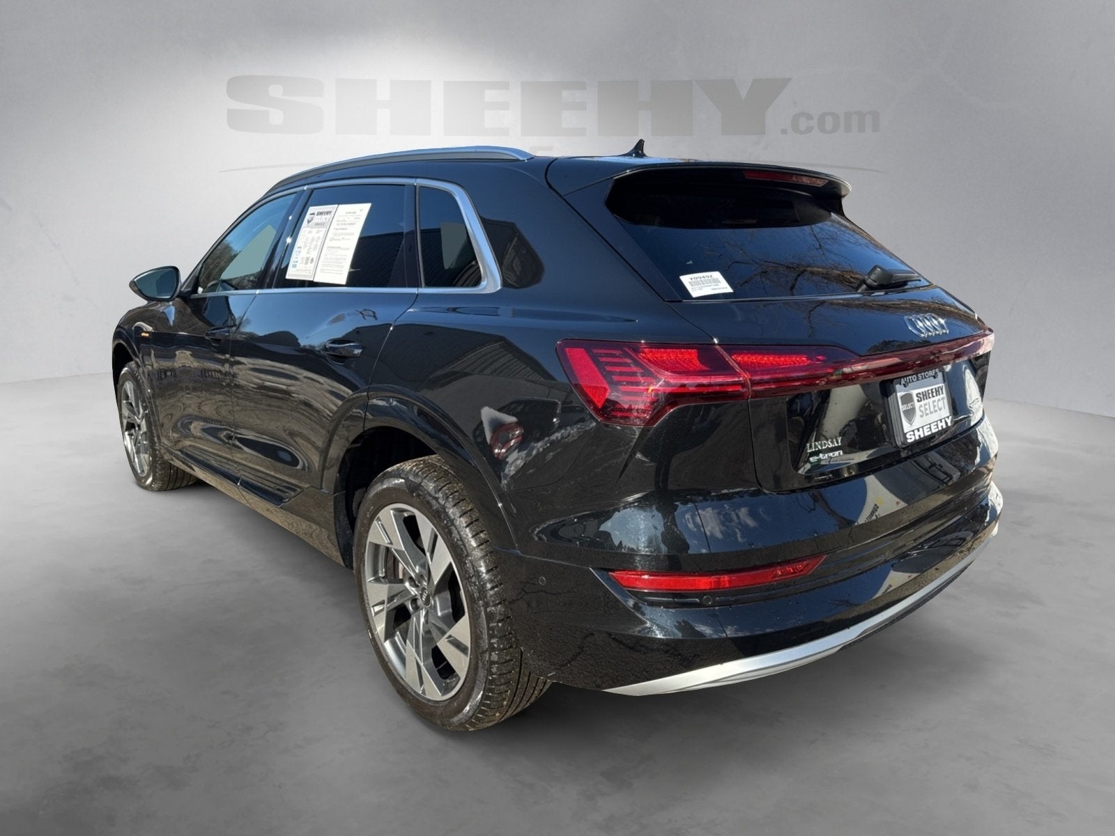 2022 Audi e-tron Premium Plus quattro