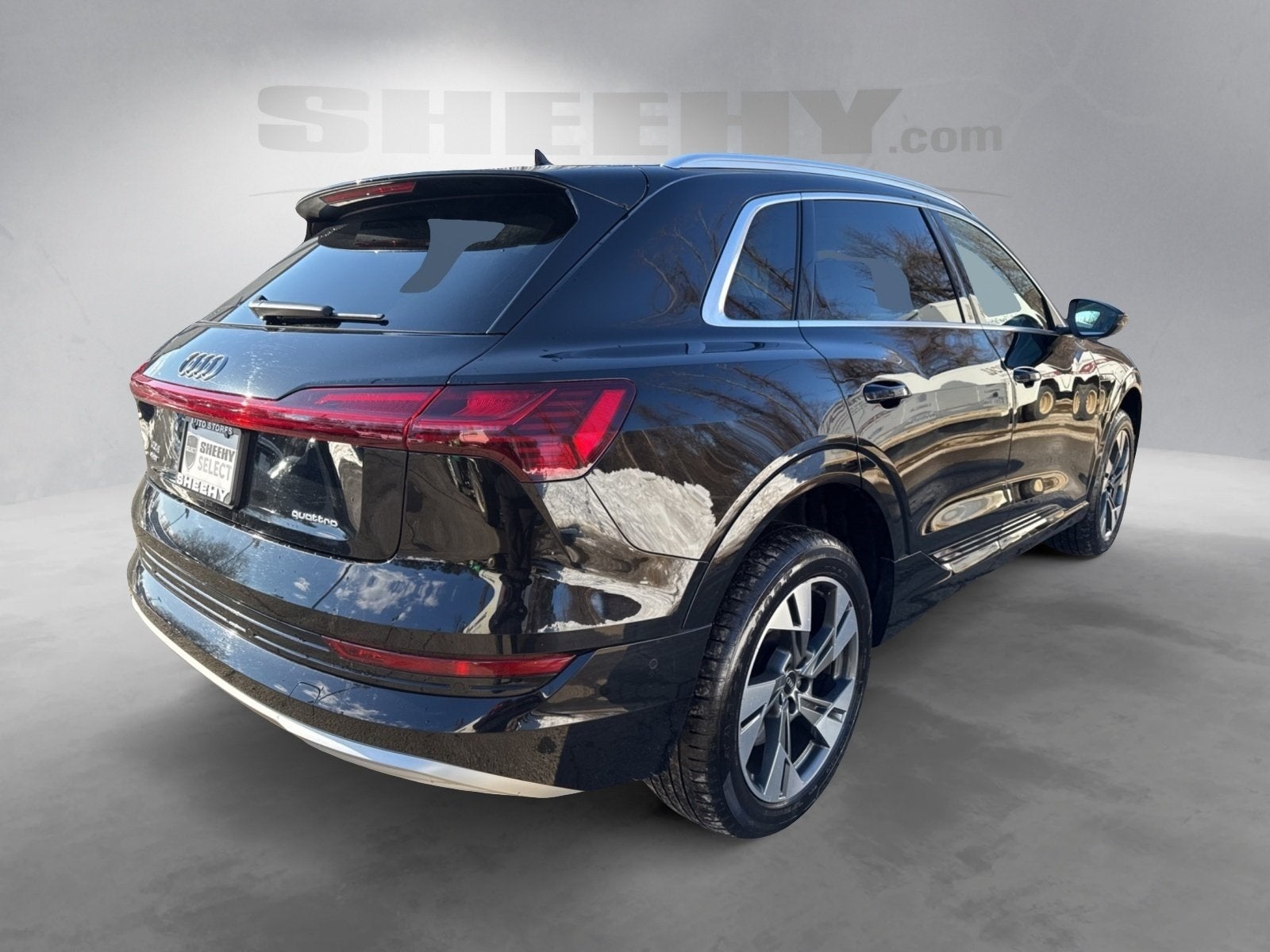 2022 Audi e-tron Premium Plus quattro