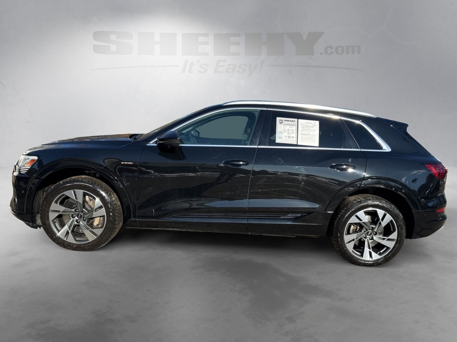 2022 Audi e-tron Premium Plus quattro