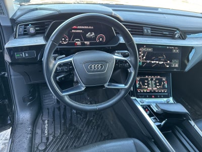 2022 Audi e-tron Premium Plus quattro