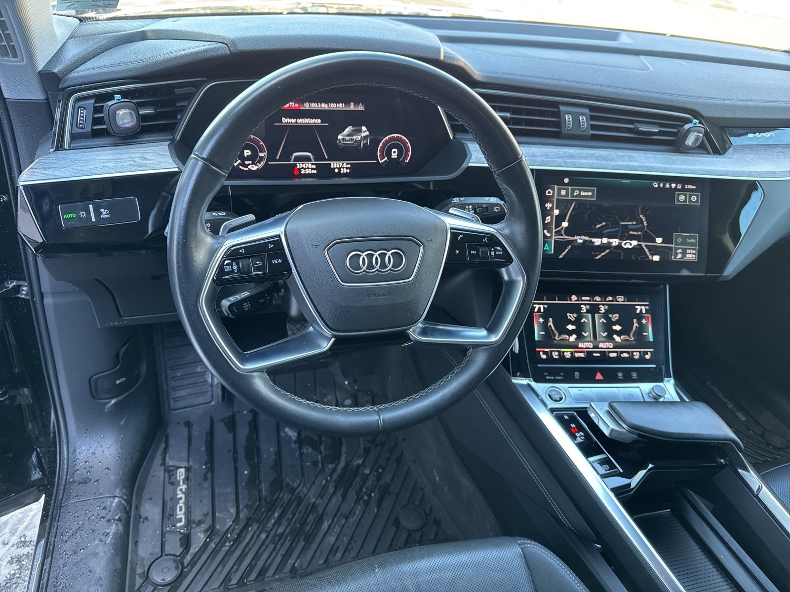 2022 Audi e-tron Premium Plus quattro