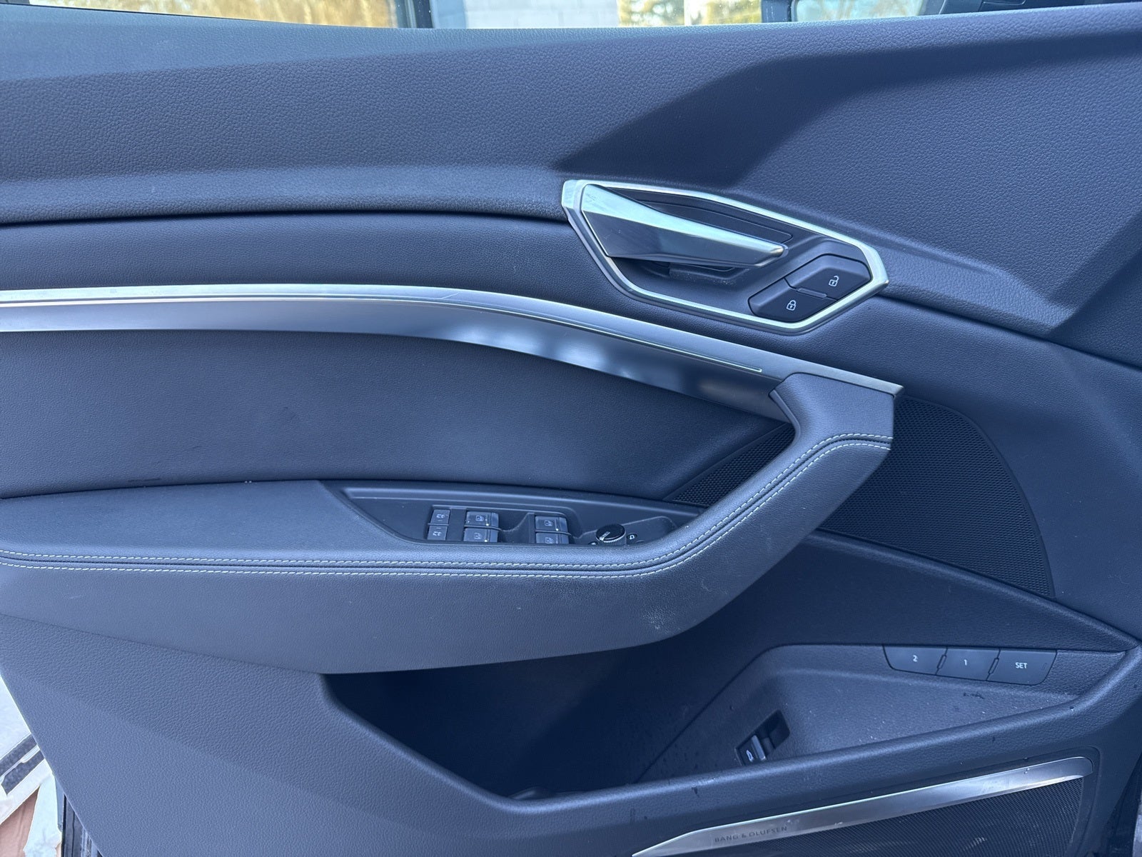 2022 Audi e-tron Premium Plus quattro