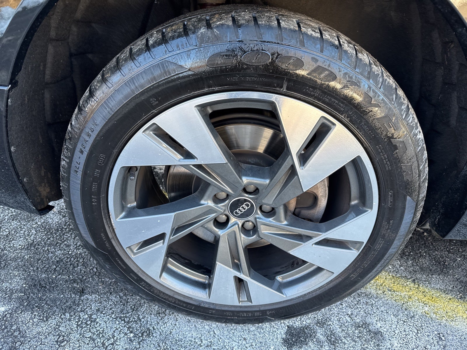 2022 Audi e-tron Premium Plus quattro