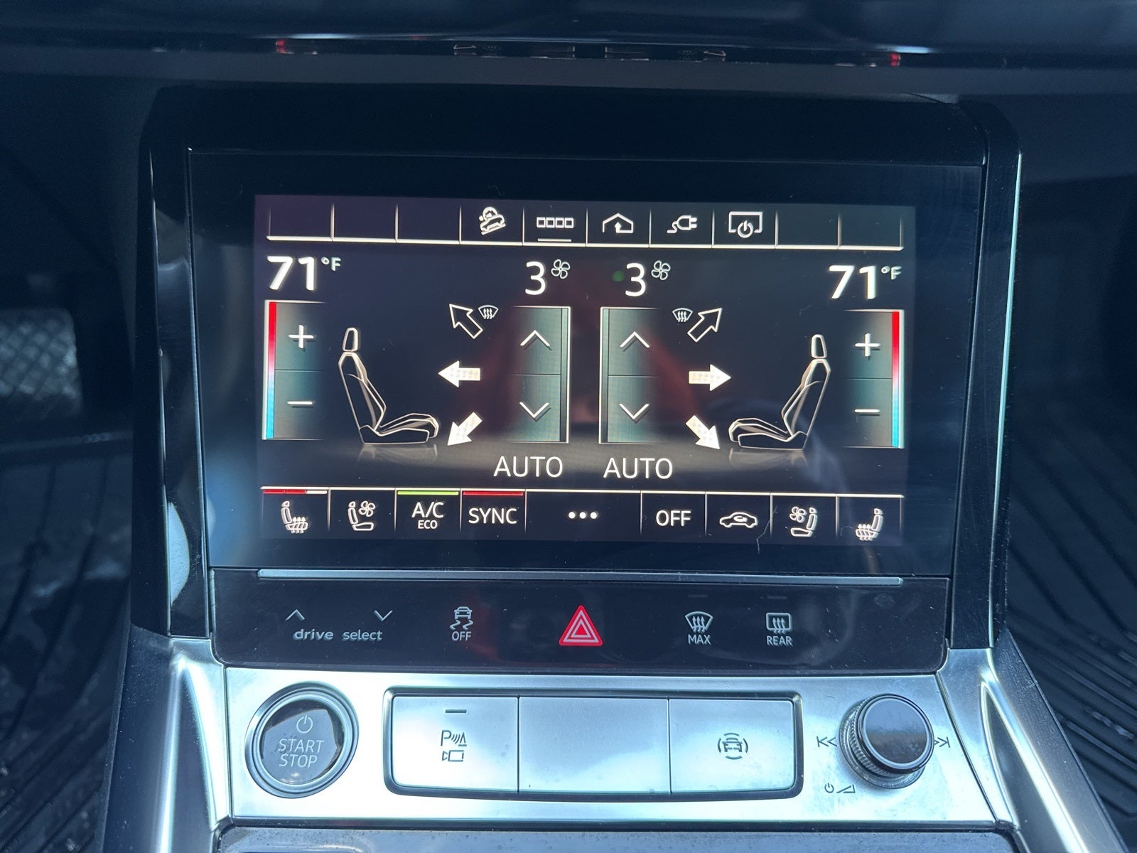 2022 Audi e-tron Premium Plus quattro