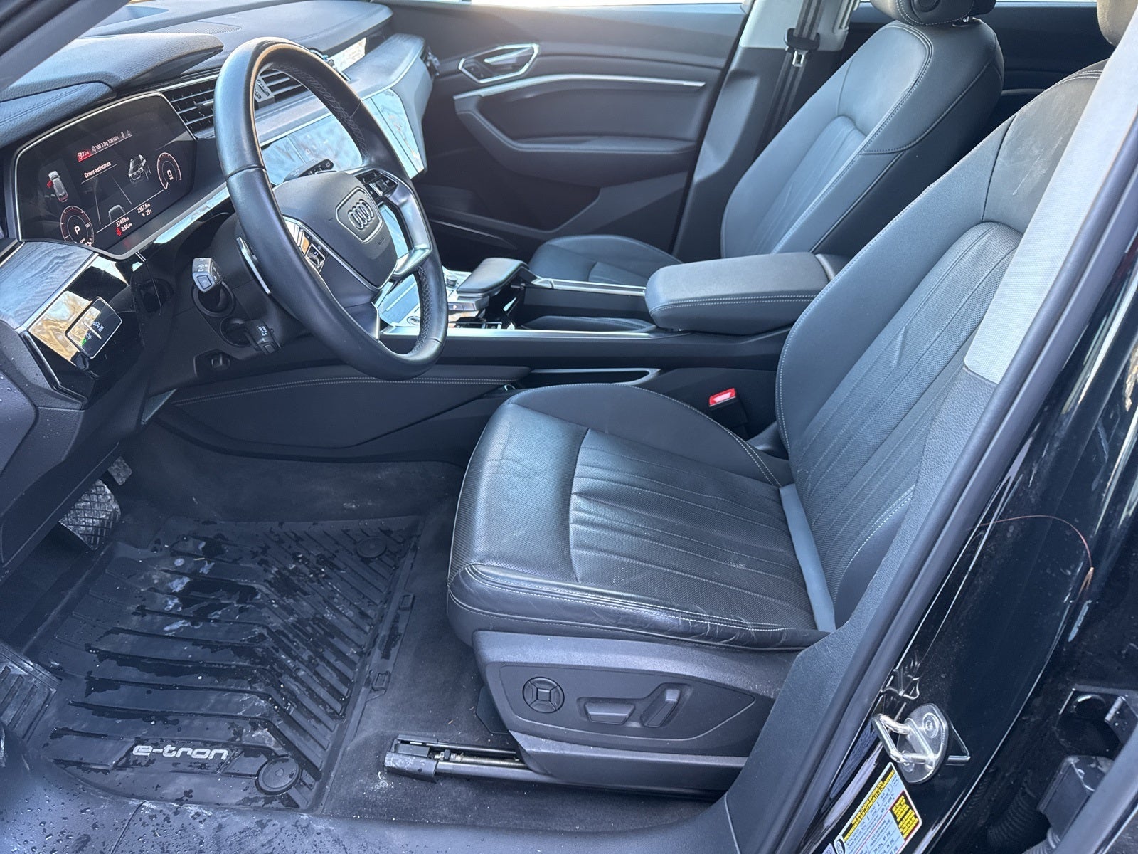 2022 Audi e-tron Premium Plus quattro