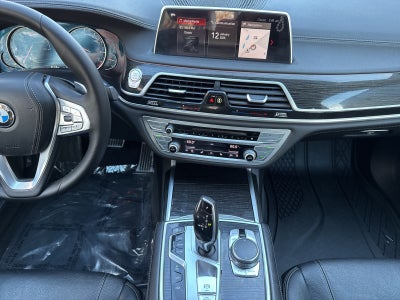2018 BMW 7 Series 740i xDrive