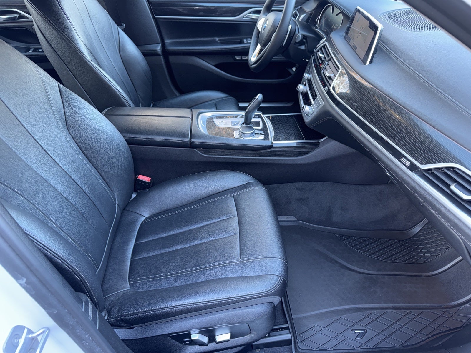 2018 BMW 7 Series 740i xDrive