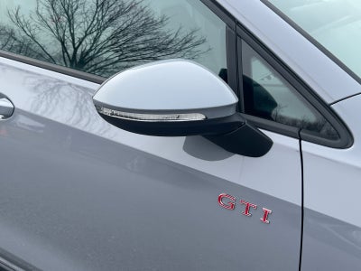 2025 Volkswagen Golf GTI 2.0T SE