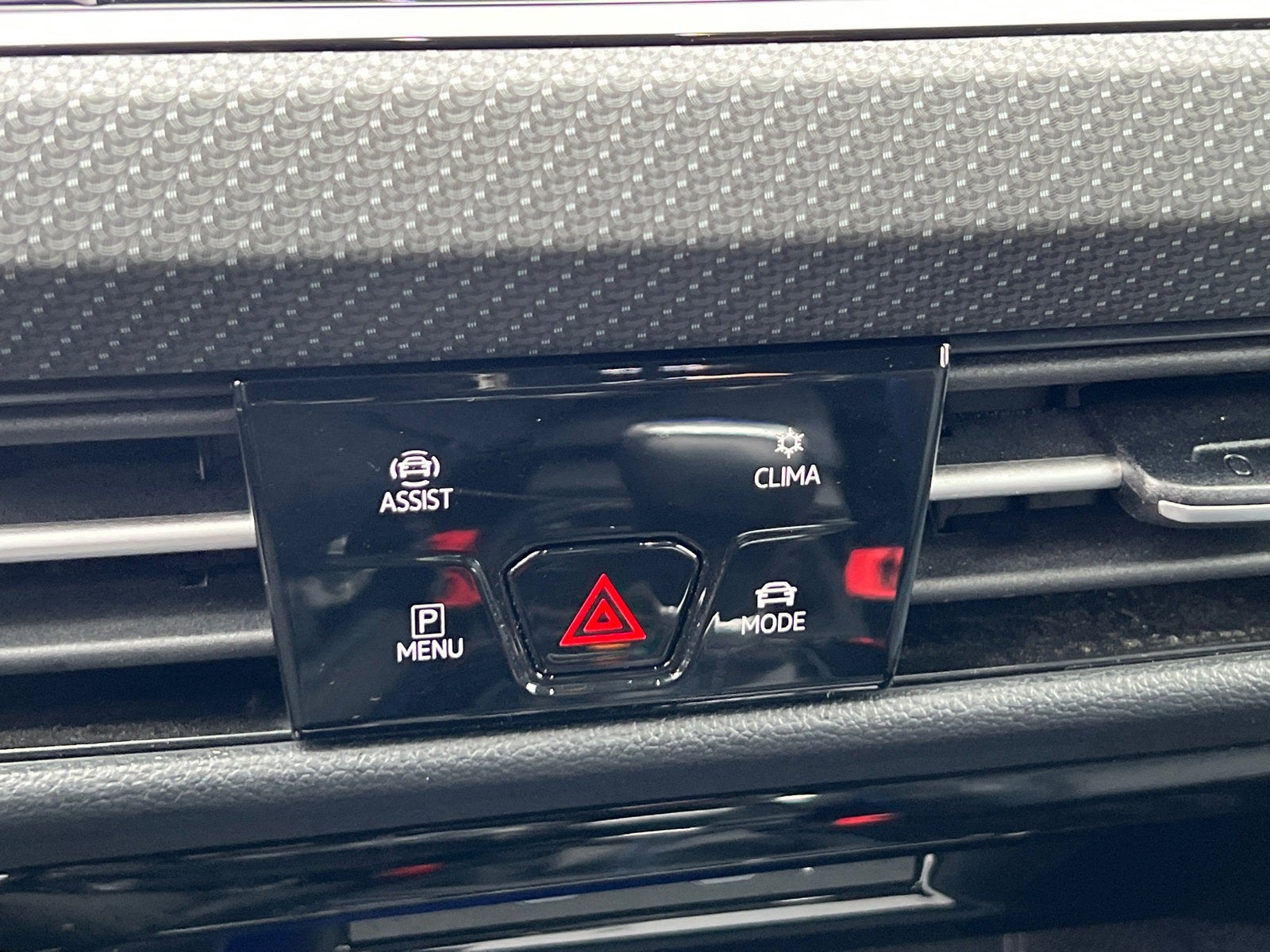 2023 Volkswagen Golf R 2.0T