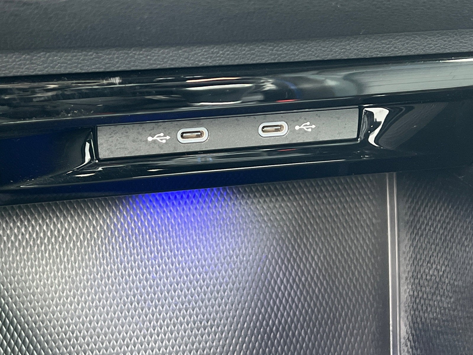 2023 Volkswagen Golf R 2.0T