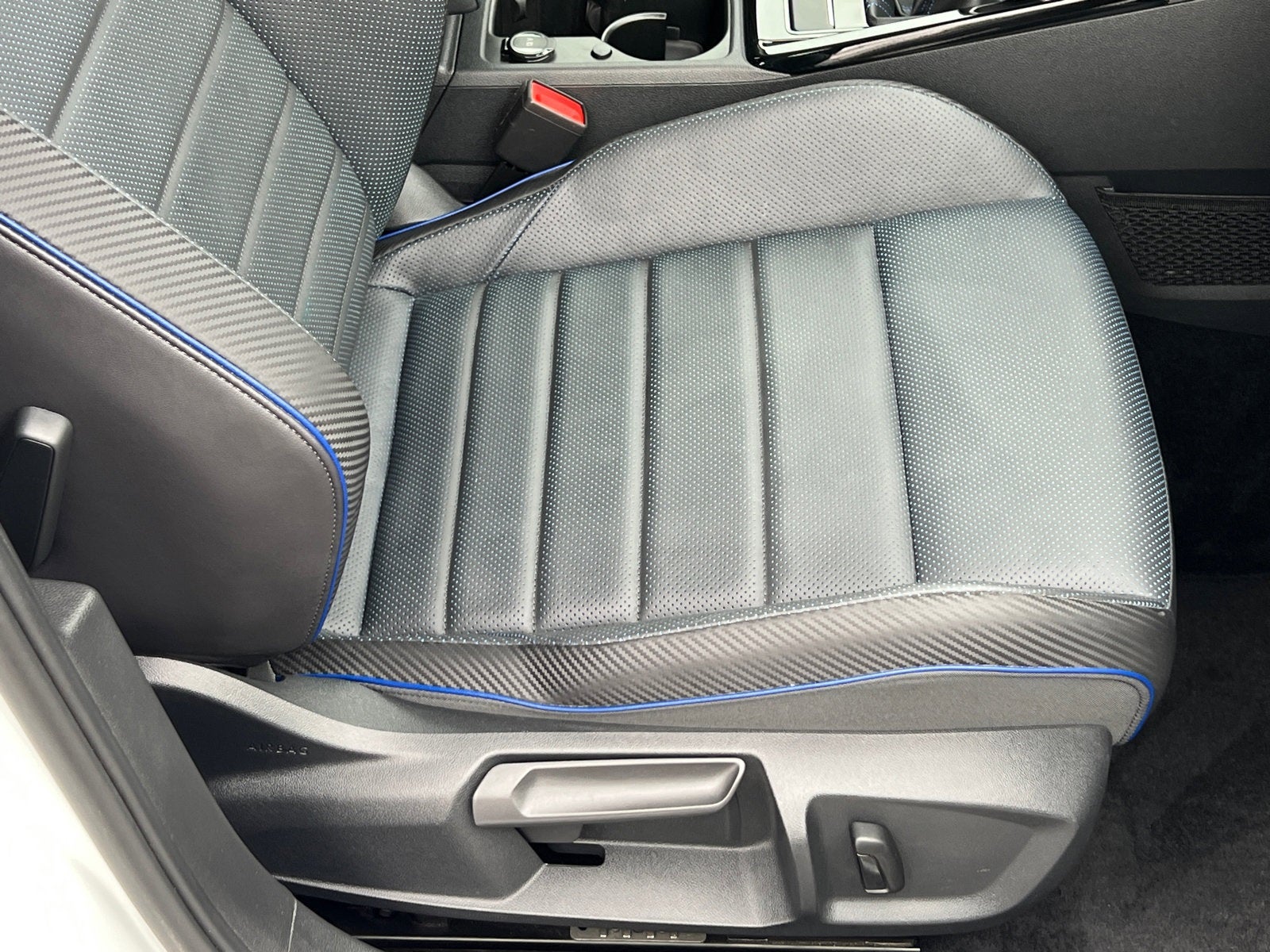 2023 Volkswagen Golf R 2.0T