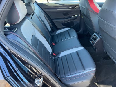 2024 Volkswagen Golf GTI Autobahn