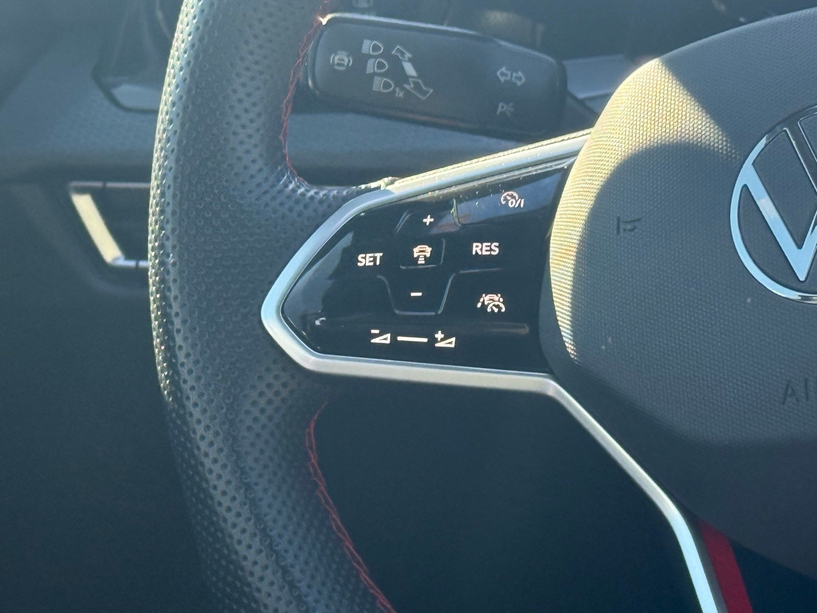 2023 Volkswagen Golf GTI Autobahn