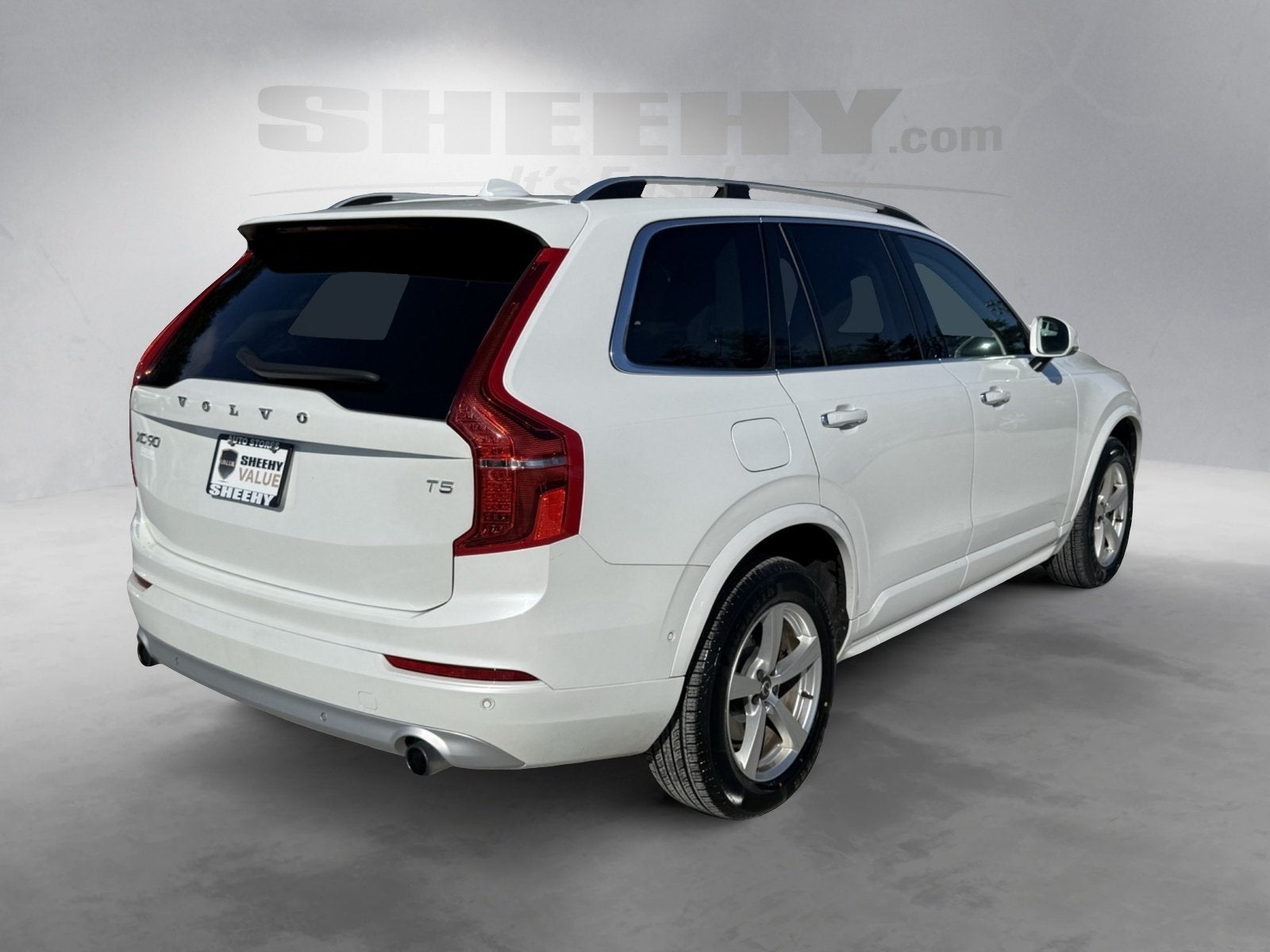 2019 Volvo XC90 T5 Momentum
