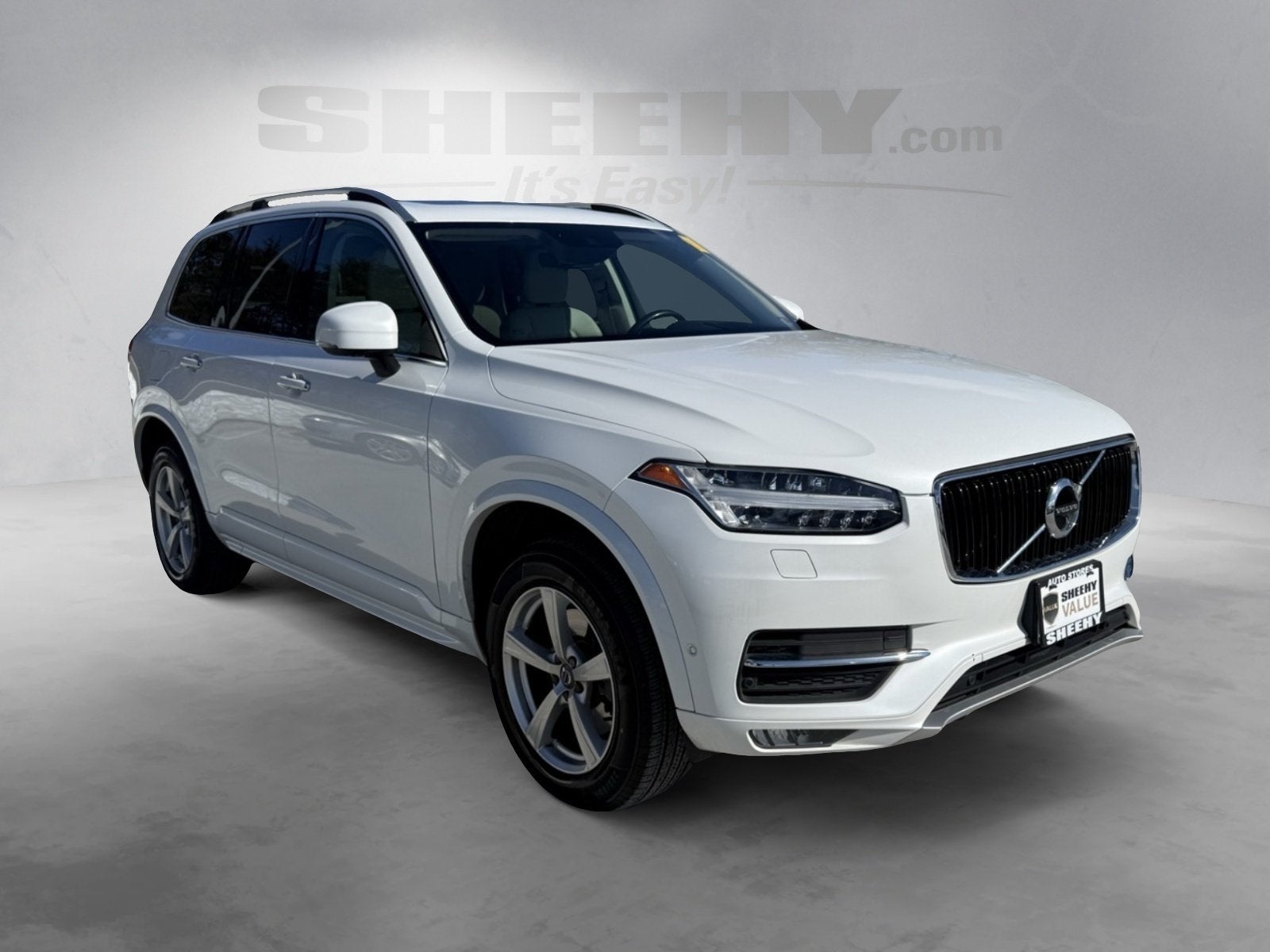 2019 Volvo XC90 T5 Momentum