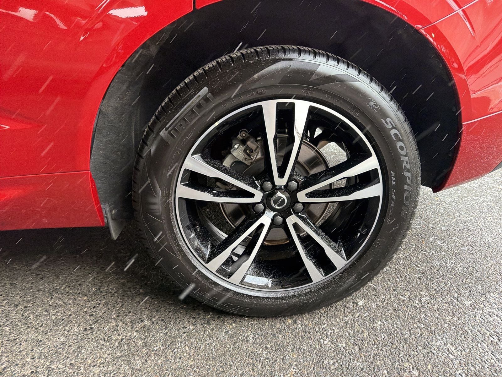 2021 Volvo XC60 T5 Momentum