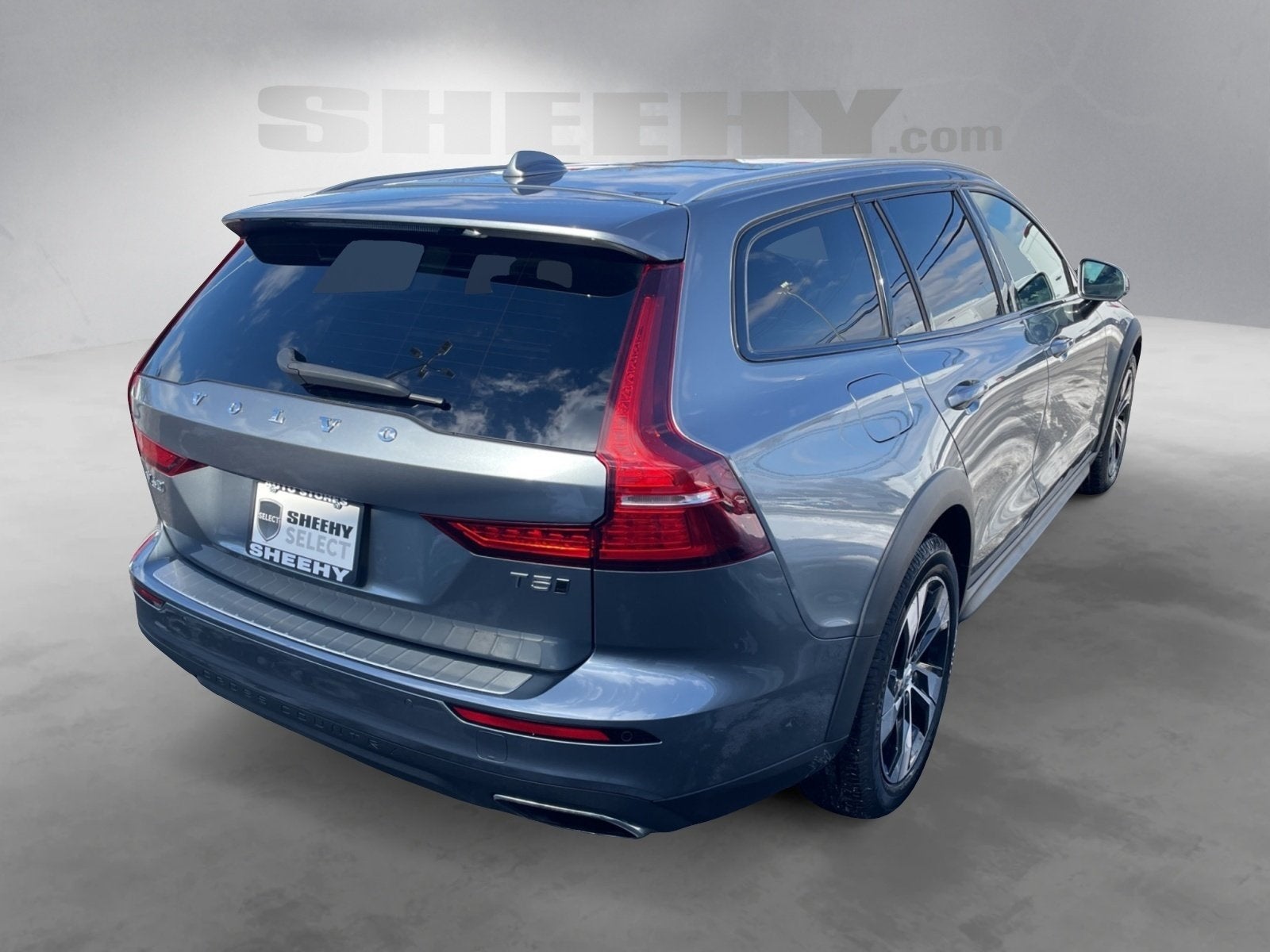 2020 Volvo V60 Cross Country T5