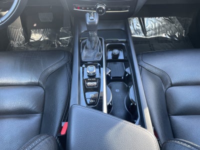 2020 Volvo V60 Cross Country T5