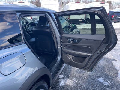 2020 Volvo V60 Cross Country T5