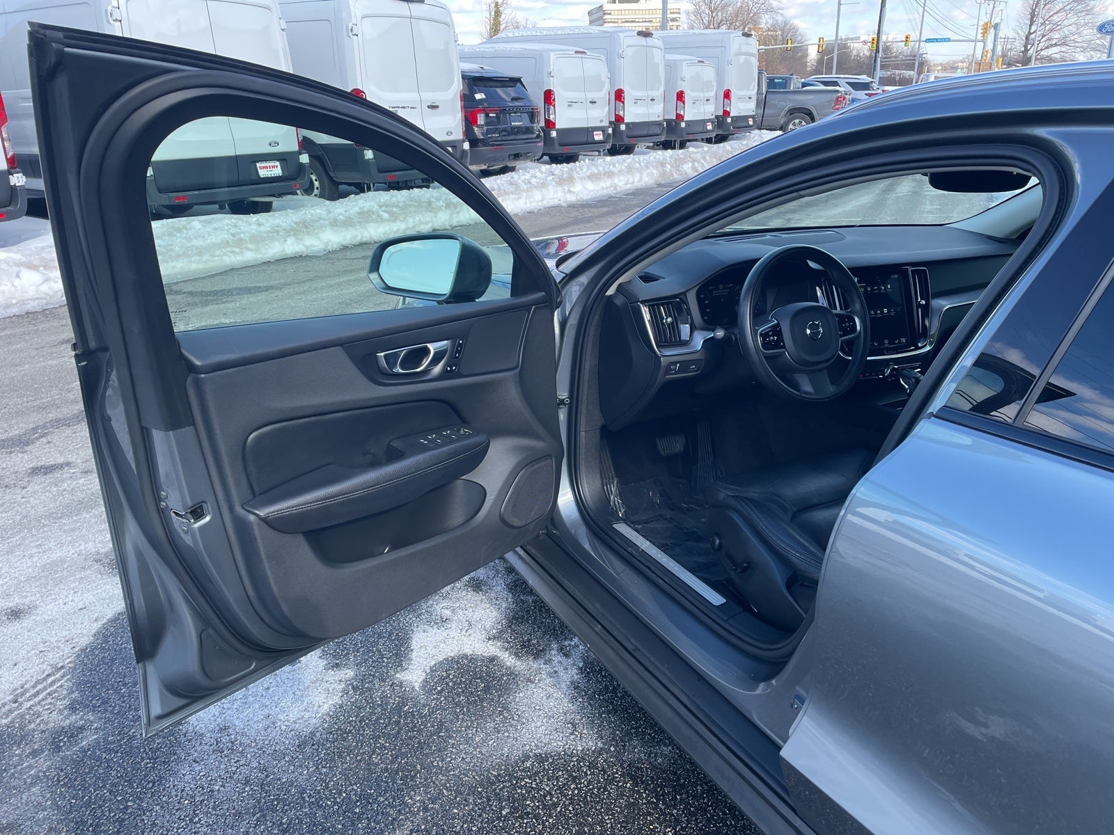 2020 Volvo V60 Cross Country T5