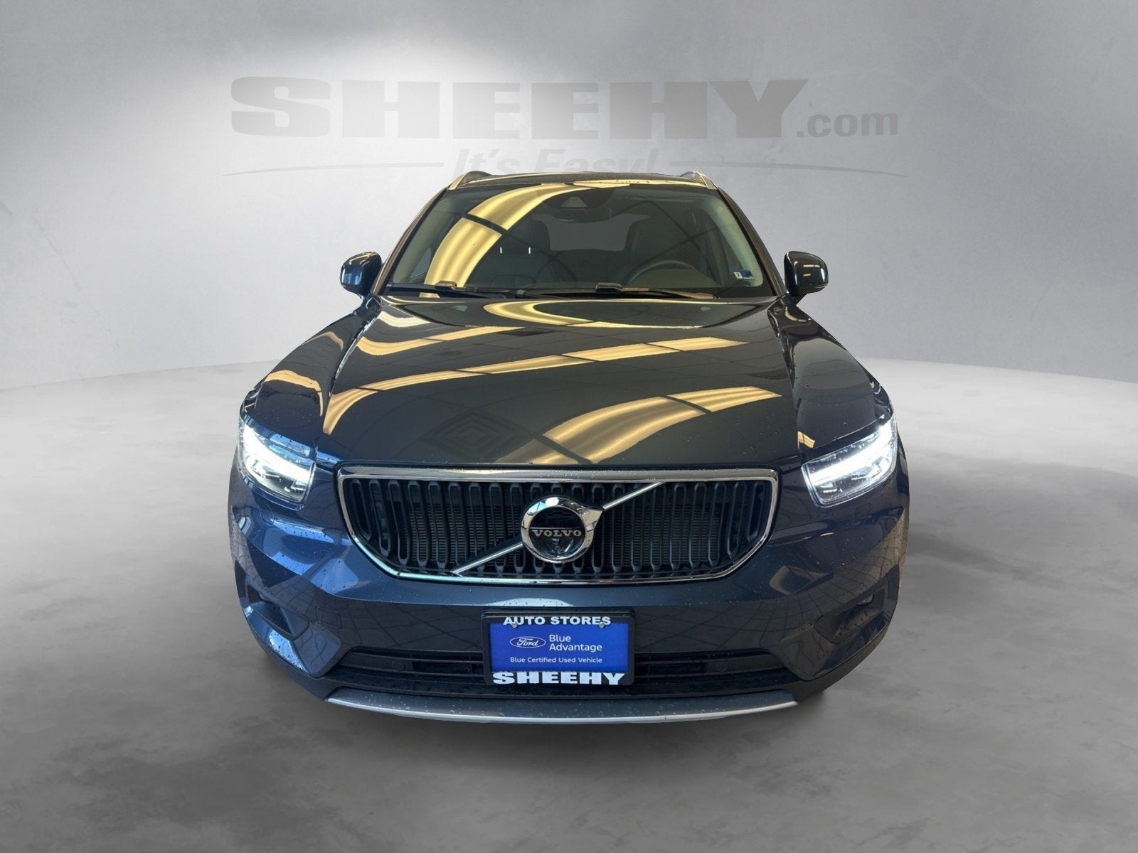 2021 Volvo XC40 Momentum