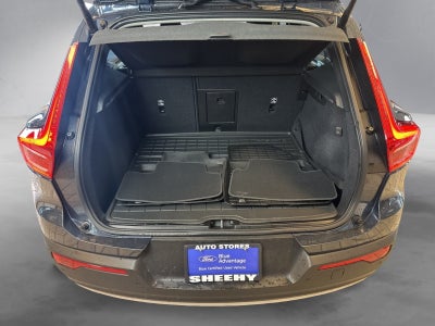 2021 Volvo XC40 Momentum