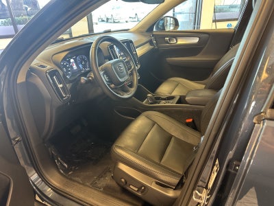 2021 Volvo XC40 Momentum
