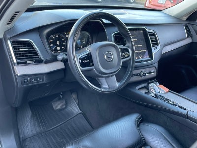 2021 Volvo XC90 Recharge Plug-In Hybrid T8 Inscription 7 Passenger