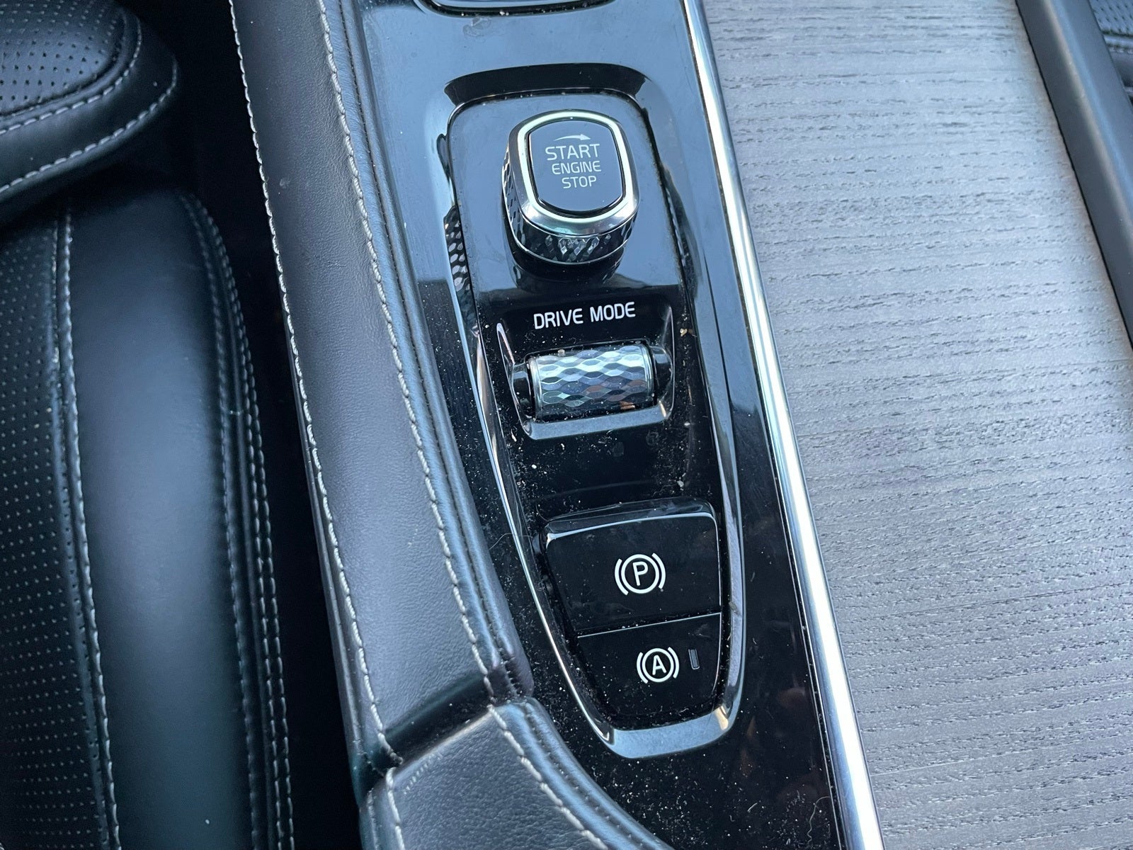 2021 Volvo XC90 Recharge Plug-In Hybrid T8 Inscription 7 Passenger