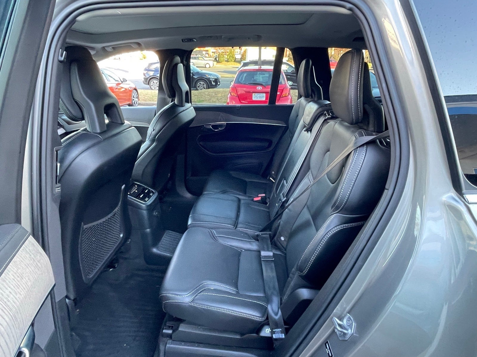 2021 Volvo XC90 Recharge Plug-In Hybrid T8 Inscription 7 Passenger